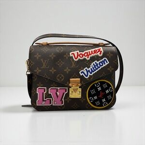 Louis Vuitton‎ Monogram Patches Pochette Metis